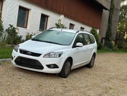 Weiß Gebraucht 2009 Ford Focus Kombi | 1.250 € (Superpreis)