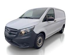 Weiß Gebraucht 2021 Mercedes Vito Van / Kleinbus | 15.950 € (Guter Preis)