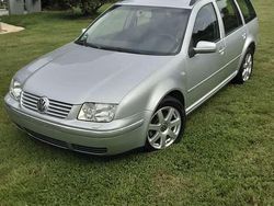 Silber Gebraucht 2003 VW Bora Basis Limousine | 4.990 € (Teuer)