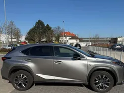 Lexus NX300h