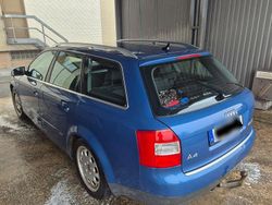 Blau Gebraucht 2002 Audi A4 Kombi | 1.800 € (Superpreis)