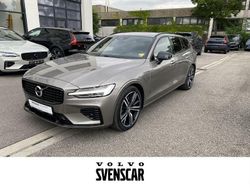 Grau Gebraucht 2021 Volvo V60 R-Design Kombi | 38.790 €