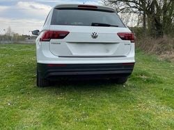 Weiß Gebraucht 2016 VW Tiguan SUV | 19.000 €