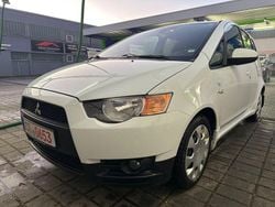 Weiß Gebraucht 2010 Mitsubishi Colt Motion Limousine | 3.149 € (Fairer Preis)