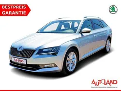 Silber Gebraucht 2017 Skoda Superb Style Kombi | 23.950 € (Teuer)
