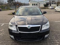 Schwarz Gebraucht 2013 Skoda Octavia Kombi | 4.500 € (Superpreis)