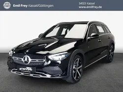 Schwarz Gebraucht 2025 Mercedes C200 Avantgarde Kombi | 52.500 €