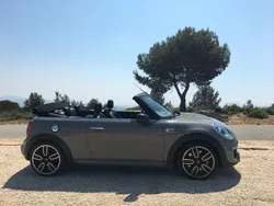 Grau Gebraucht 2018 Mini John Cooper Works Cabriolet Cabrio | 18.299 € (Fairer Preis)