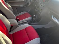 Rot Gebraucht 2009 VW Caddy Team Van / Kleinbus | 3.200 € (Fairer Preis)