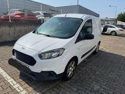 Weiß Gebraucht 2020 Ford Transit Trend Van / Kleinbus | 10.000 € (Superpreis)