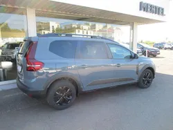 Grau Neu 2024 Dacia Jogger Extreme Limousine | 23.245 € (Fairer Preis)
