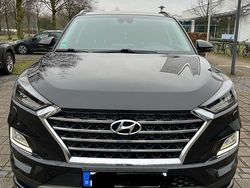 Schwarz Gebraucht 2019 Hyundai Tucson Premium SUV | 22.000 € (Fairer Preis)