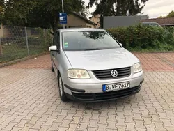 Silber Gebraucht 2003 VW Touran Basis Van / Kleinbus | 2.500 € (Etwas zu teuer)