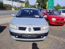 Grau Gebraucht 2003 Renault Mégane GrandTour Kombi | 1.699 € (Teuer)