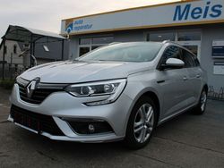 Grau Gebraucht 2017 Renault Mégane IV Experience Limousine | 8.975 € (Teuer)