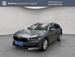 Graphitgrau metallic Gebraucht 2024 Skoda Superb Selection Kombi | 33.890 € (Fairer Preis)