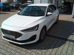 Frostweiß Gebraucht 2023 Ford Focus Titanium Limousine | 19.990 € (Superpreis)