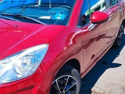 Rot Gebraucht 2010 Citroën C3 Kleinwagen | 3.000 €