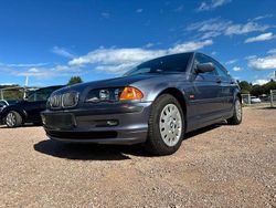 Blau Gebraucht 2000 BMW 320 Limousine | 4.950 € (Fairer Preis)