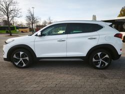 Weiß Gebraucht 2018 Hyundai Tucson Premium SUV | 21.250 € (Etwas zu teuer)