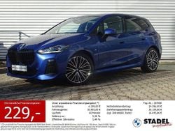 Blau Gebraucht 2022 BMW 220 Active Tourer M Sport Van / Kleinbus | 28.795 € (Fairer Preis)