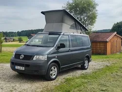 Grau Gebraucht 2008 VW T5 Beach Van | 16.800 €