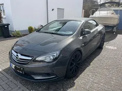 Grau Gebraucht 2015 Opel Cascada Cabrio | 10.700 € (Guter Preis)