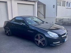 Schwarz Gebraucht 2011 Mercedes SLK200 Cabrio | 13.400 € (Etwas zu teuer)