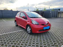 Rot Gebraucht 2007 Toyota Aygo Kleinwagen | 2.299 € (Fairer Preis)