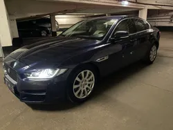 Blau Gebraucht 2016 Jaguar XE Prestige Limousine | 16.690 € (Guter Preis)