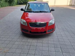 Rot Gebraucht 2009 Skoda Fabia Kleinwagen | 2.400 € (Fairer Preis)
