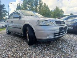 Silber Gebraucht 1999 Opel Astra Comfort Limousine | 1.450 € (Guter Preis)