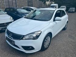 Weiß Gebraucht 2012 Kia ProCeed Vision Kleinwagen | 5.500 € (Fairer Preis)