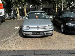 Silber Gebraucht 2003 VW Golf IV Kombi | 1.100 € (Guter Preis)
