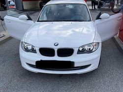 Weiß Gebraucht 2009 BMW 118 Kleinwagen | 5.199 € (Fairer Preis)