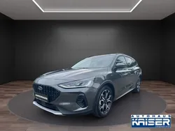 Grau Gebraucht 2024 Ford Focus Active X Limousine | 25.890 € (Guter Preis)