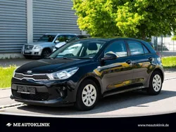 Schwarz Gebraucht 2018 Kia Rio DREAM-TEAM Edition Limousine | 8.999 € (Fairer Preis)