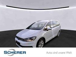 Pure white Gebraucht 2022 VW Touran Comfortline Van / Kleinbus | 23.400 € (Guter Preis)
