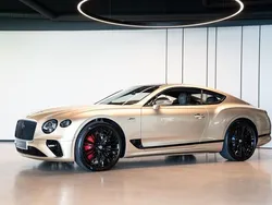 Gold Gebraucht 2023 Bentley Continental GT | 321.181 €