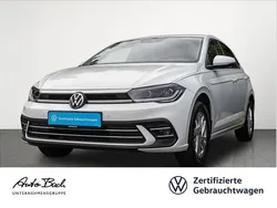 Weiß (pure white) Gebraucht 2022 VW Polo Style Limousine | 18.640 € (Fairer Preis)