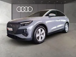 Kieselgrau/kieselgrau Gebraucht 2023 Audi Q4 Sportback e-tron Comfort SUV | 24.750 € (Guter Preis)