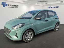 Grün Gebraucht 2024 Hyundai i10 Kleinwagen | 13.990 € (Guter Preis)