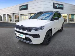 Weiß Gebraucht 2023 Jeep Compass SUV | 31.580 € (Fairer Preis)