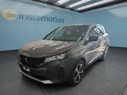 Grau Gebraucht 2024 Peugeot 3008 Van / Kleinbus | 23.199 € (Fairer Preis)