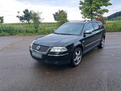 Schwarz Gebraucht 2002 VW Passat Kombi | 1.600 € (Guter Preis)
