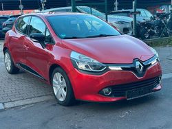 Rot Gebraucht 2013 Renault Clio IV Dynamique Limousine | 5.499 € (Guter Preis)