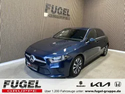 Denimblau metalliclack Gebraucht 2020 Mercedes A180 Limousine | 18.999 € (Guter Preis)