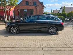Schwarz Gebraucht 2017 Mercedes CLA200 Shooting Brake Urban Kombi | 13.300 € (Guter Preis)