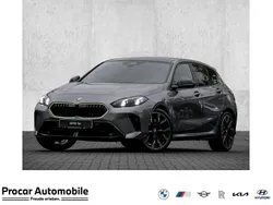 Grau Neu 2025 BMW 120 M Sport Kleinwagen | 45.890 € (Teuer)