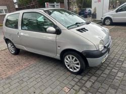 Grau Gebraucht 2002 Renault Twingo Kleinwagen | 1.295 € (Fairer Preis)